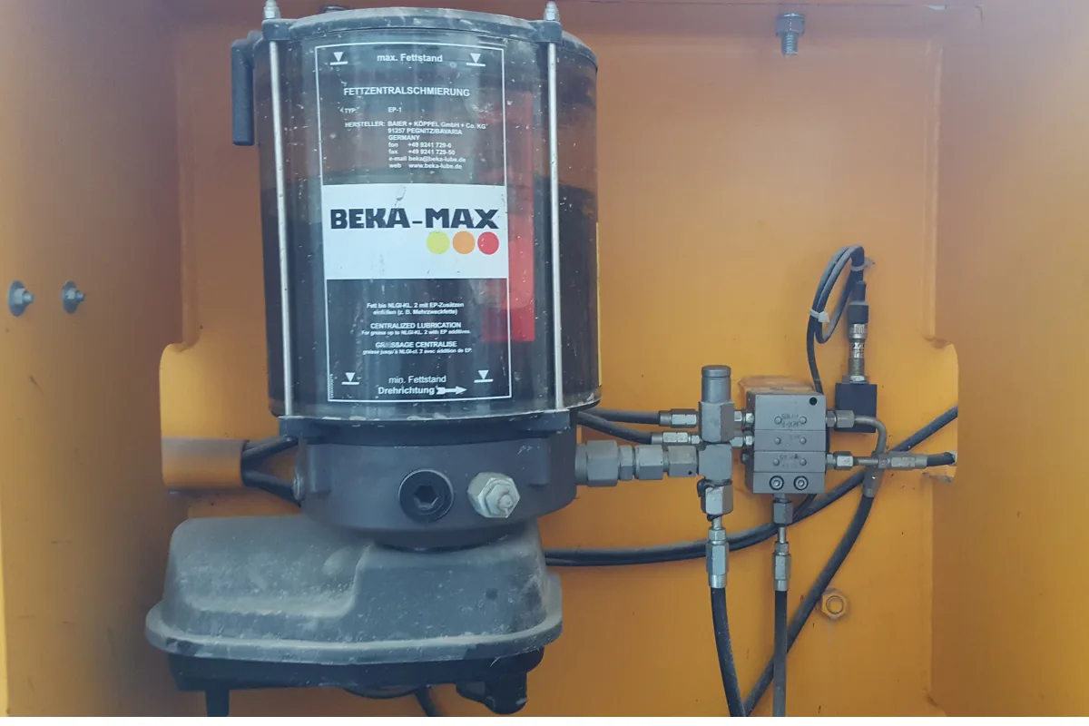 Why Is the Concrete Batching Plant Mixer Lubrication System Critical? The Most Effective Way to Prevent Bearing and Shaft Failures