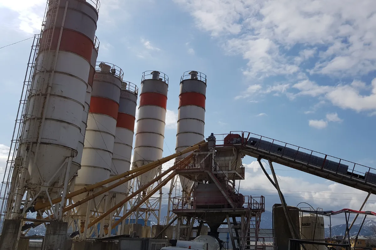 The Importance of Maintenance and Using the Right Spare Parts in Concrete Batching Plants, Transit Mixers, and Concrete Pumps