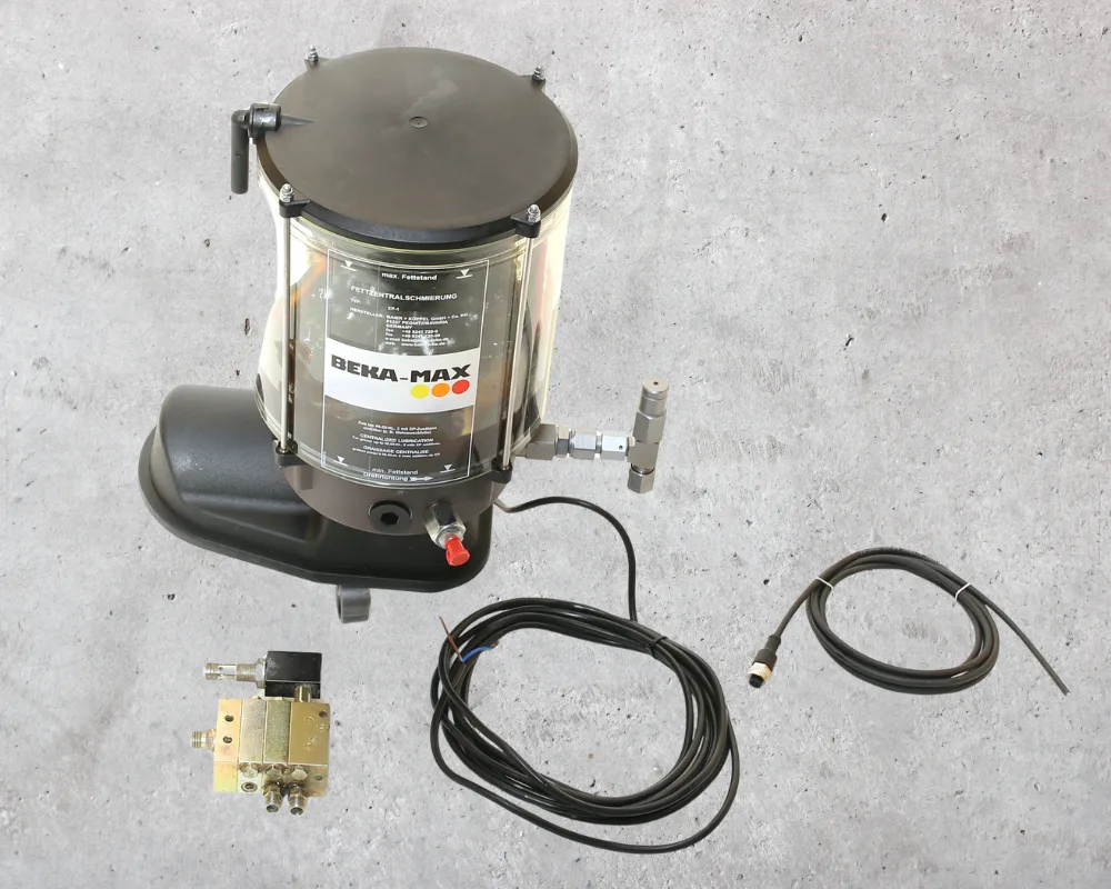 Lubrication Pump and Distributor Block and Pump Components,